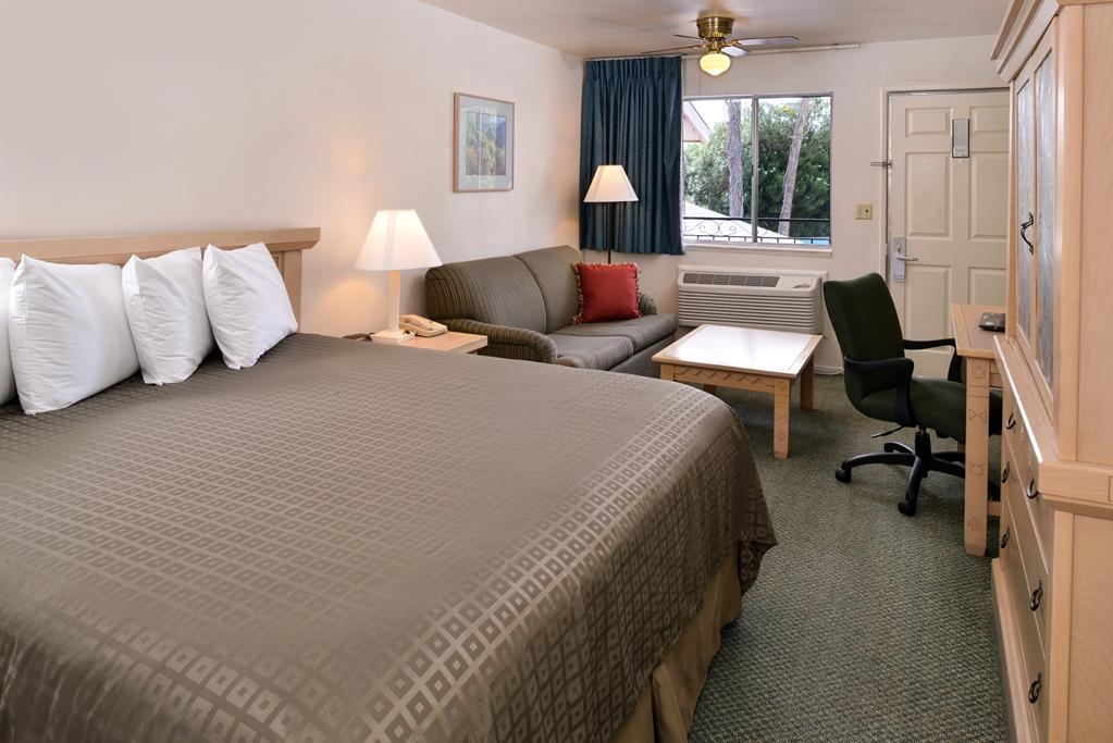 The Kennedy Tucson, Surestay Collection By Best Western Room photo